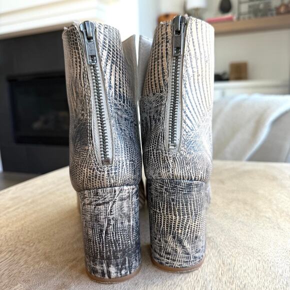 Matisse Melaney Peep Toe Ankle Boots Reptile Print Leather Block Heel 6.5 Trendy - Picture 4 of 12